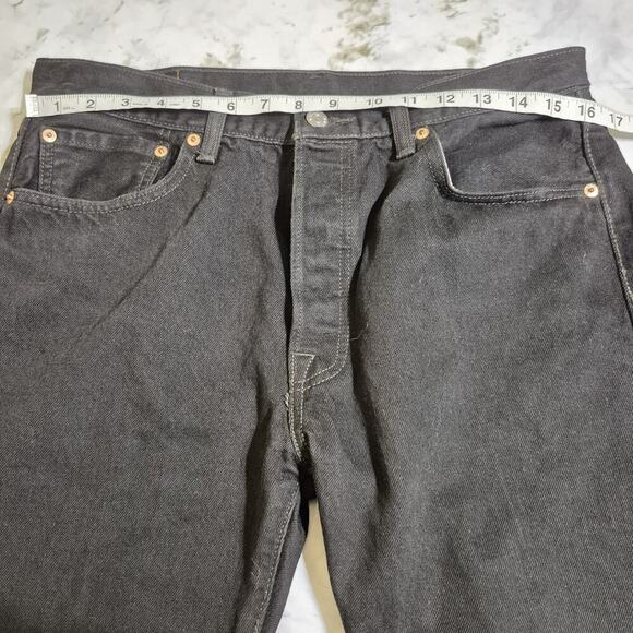 Levi's 501 Jeans Men 32 Black Denim Buttonfly Classic Everyday Casual Straight - Picture 4 of 9
